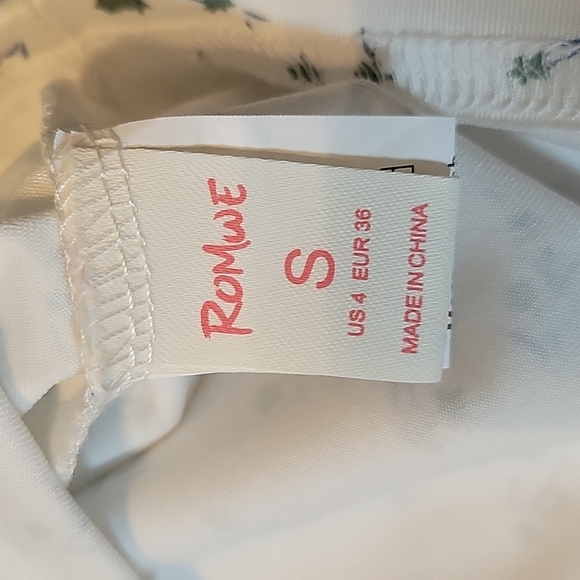 ROMWE Crop Floral Short Sleeve Top - Picture 5 of 7